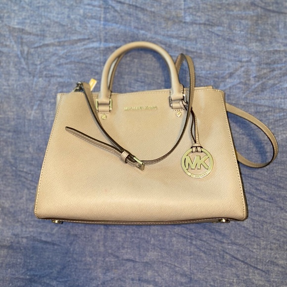 Michael Kors handbag - Picture 2 of 3